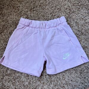 Pink Nike shorts💝